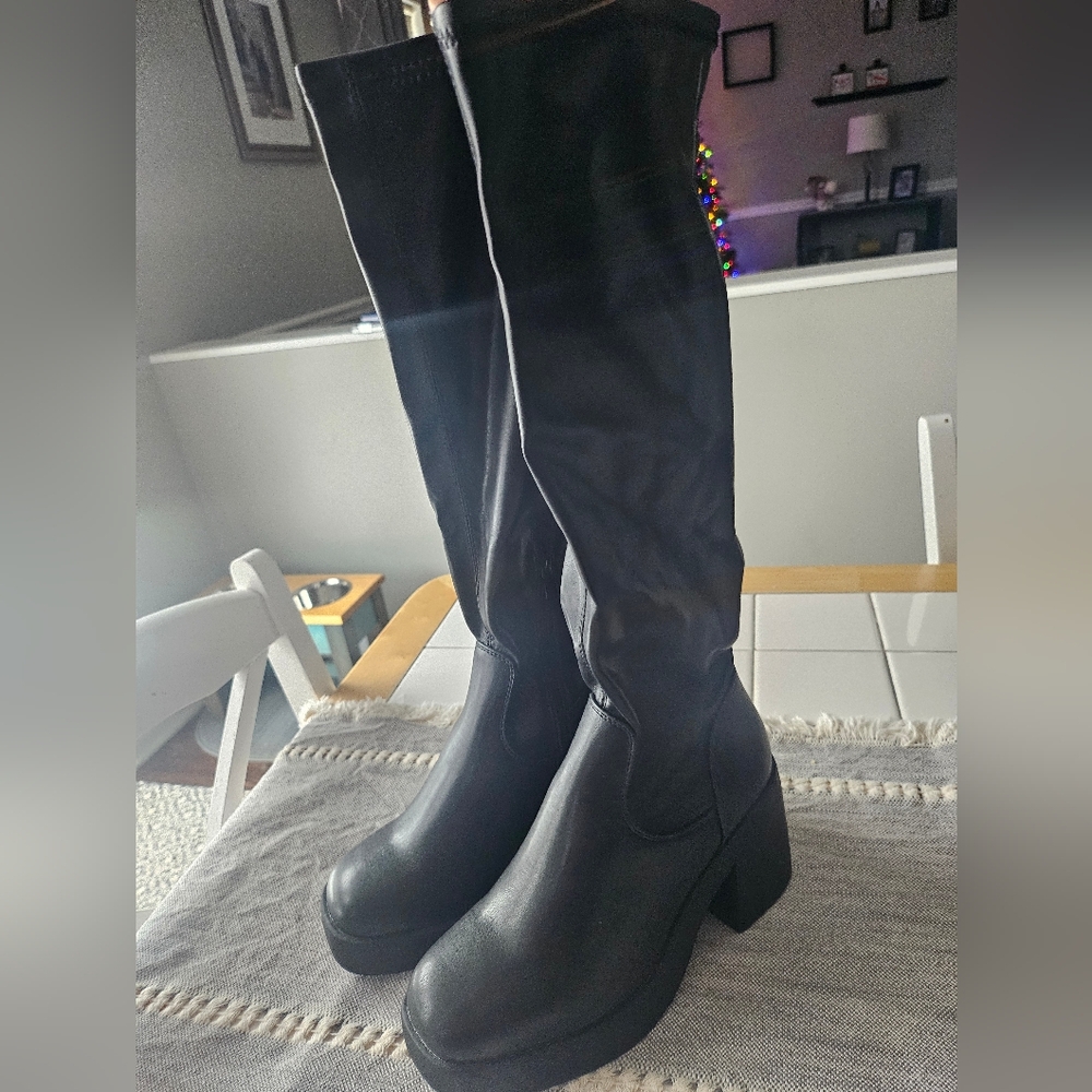 SEQWL Knee High Sock Block Heeled Boots